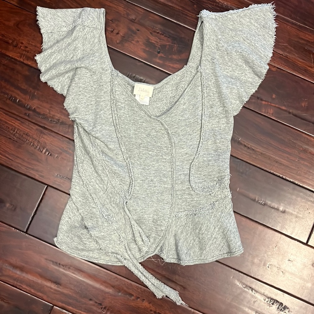 Gray heather top with flutter sleeves